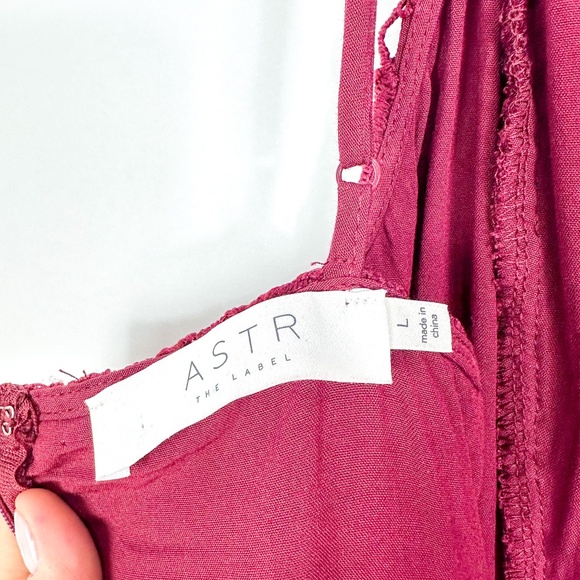 ASTR the Label Maroon Lace Sleeveless Midi Dress - Picture 5 of 6